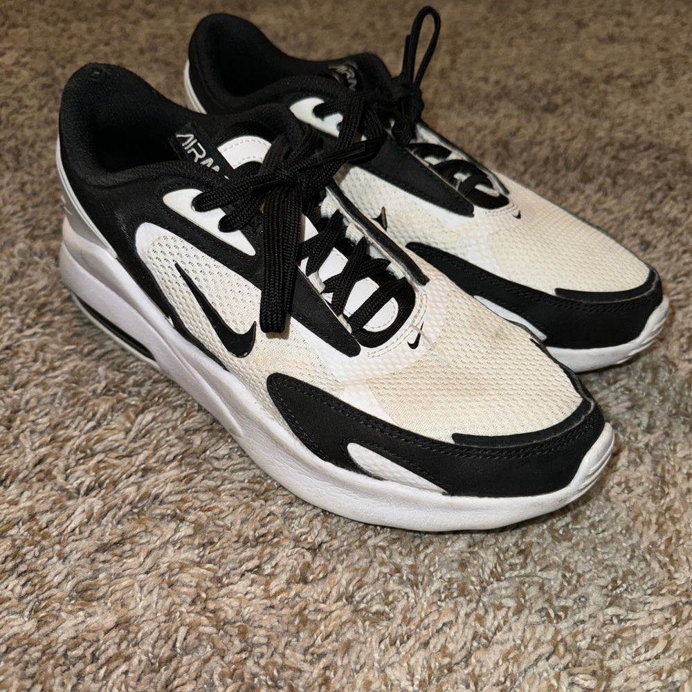 Nike Air Max Bolt